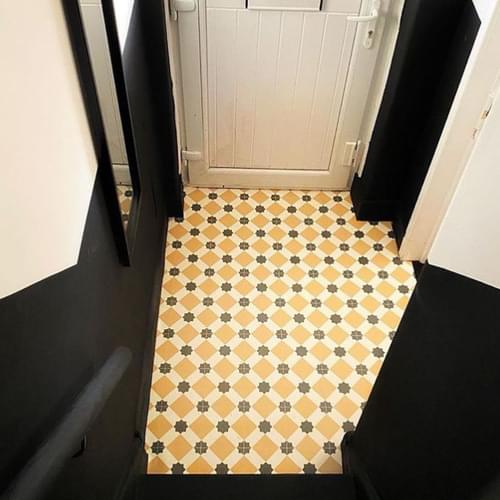Victorian Star inspired sheet vinyl flooring pattern in hallway