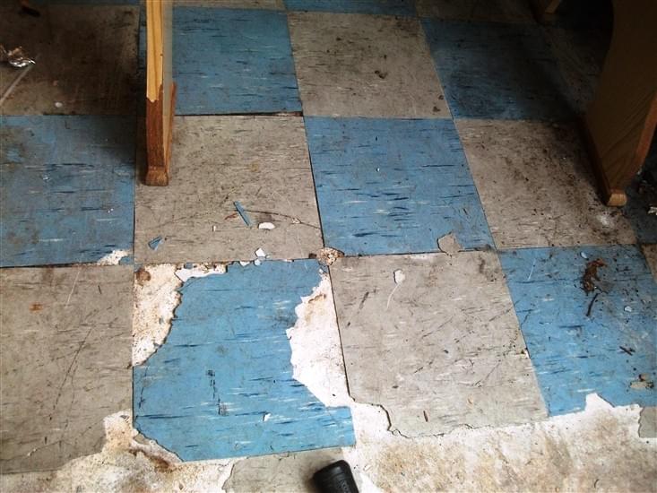 Removing Old Flooring And Asbestos Risk, How To Remove Old Vinyl Tiles From Concrete Floor