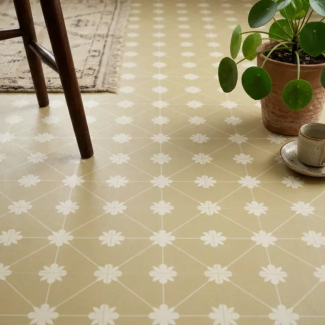 Cottage Garden Daisy Sheet Vinyl Flooring