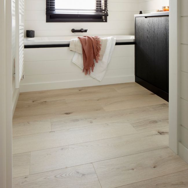 Berry Alloc Ocean+ 8 V4 Laminate Flooring Gyant Light