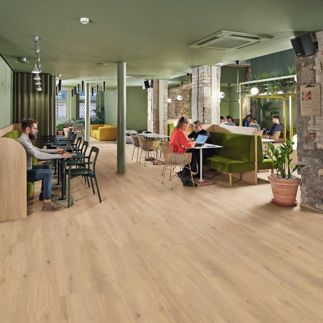 Karndean Van Gogh Rigid Core Canadian Nude Oak RKP8117 Vinyl Floor Tiles