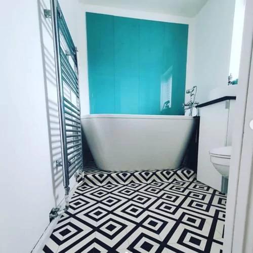 Cairo 01 sheet vinyl flooring in customer bathroom