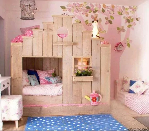 Bird House Bed