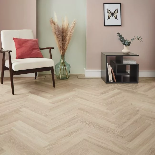 Karndean Knight Tile Herringbone Dutch Limed Oak SM-KP154