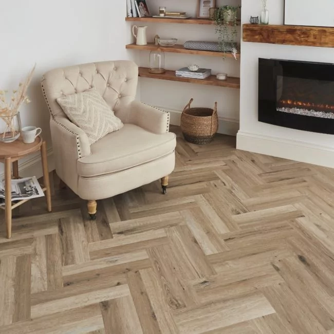 Karndean Knight Tile Herringbone Washed Character Oak SM-KP144
