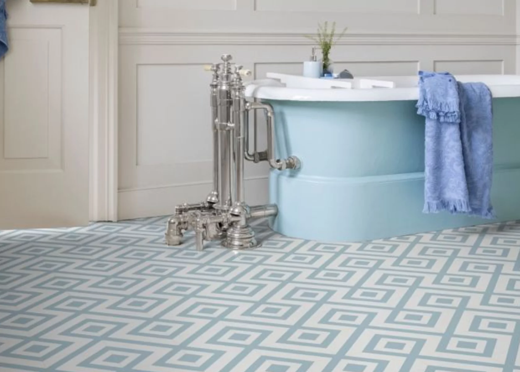 Geometric Cushion Vinyl Flooring Sheet Cairo 03