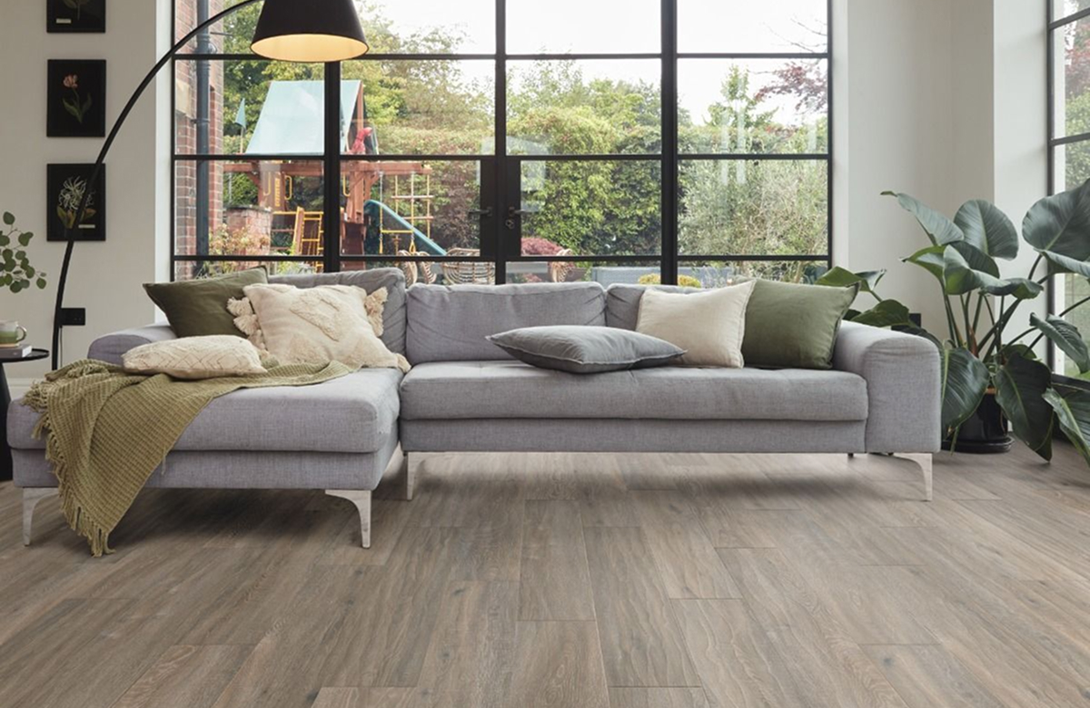 Blog_Living_Room_Flooring_Trends_Banner_03