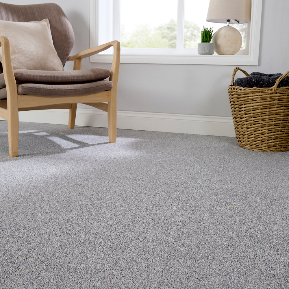 Leo_Twist_Snow_Storm_Square